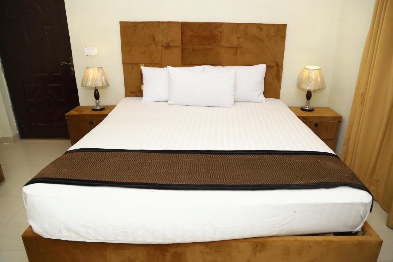Hotel Green Fort Gulberg لاهور المظهر الخارجي الصورة