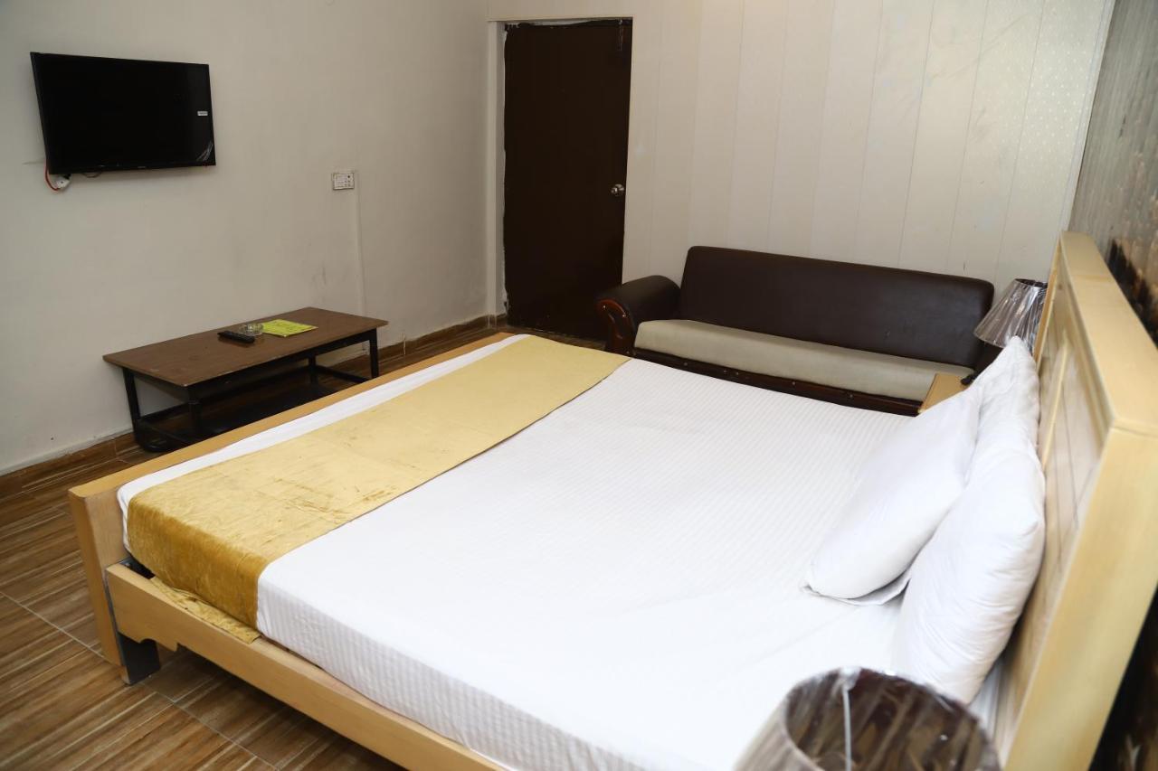 Hotel Green Fort Gulberg لاهور المظهر الخارجي الصورة