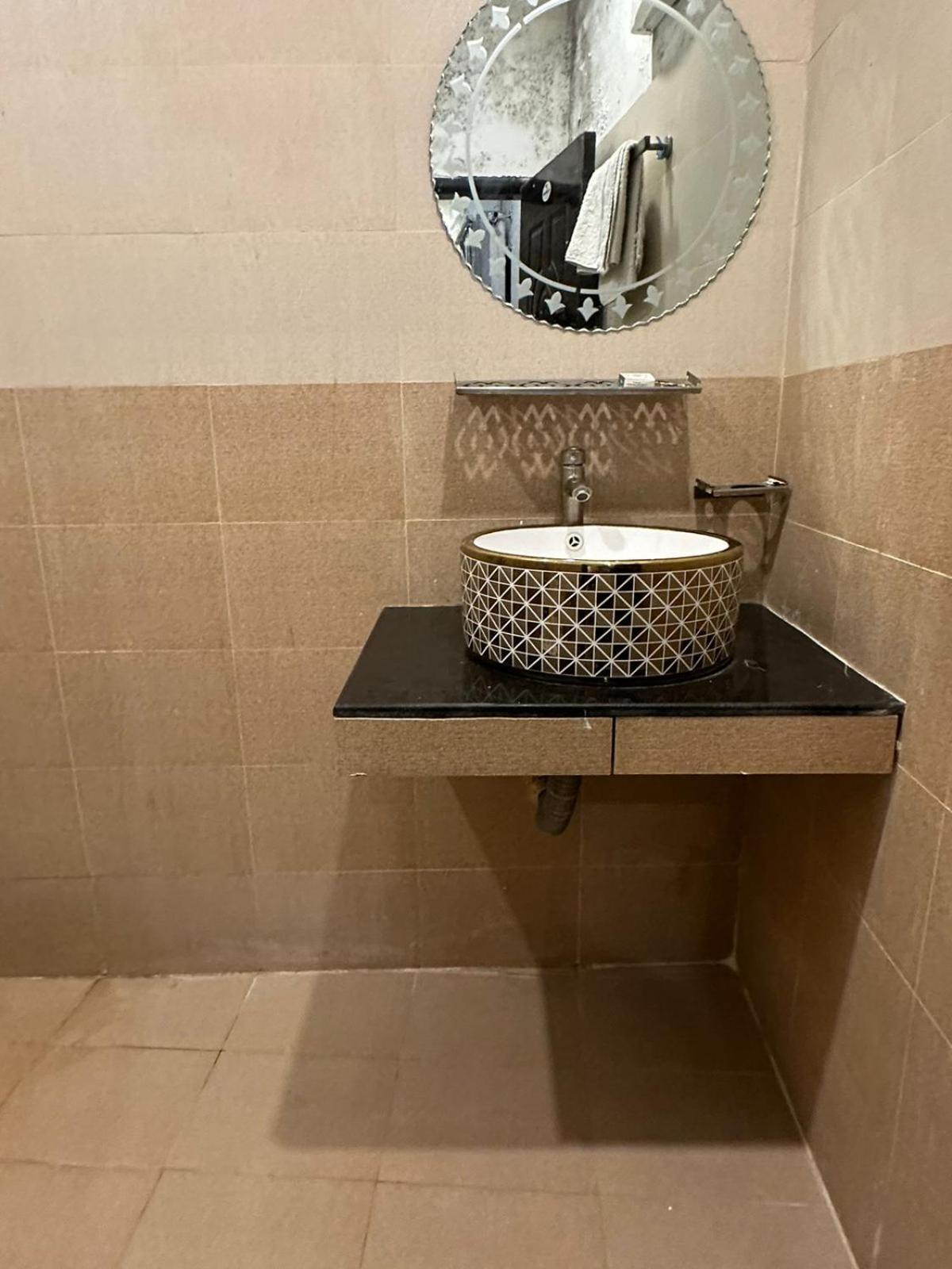 Hotel Green Fort Gulberg لاهور المظهر الخارجي الصورة