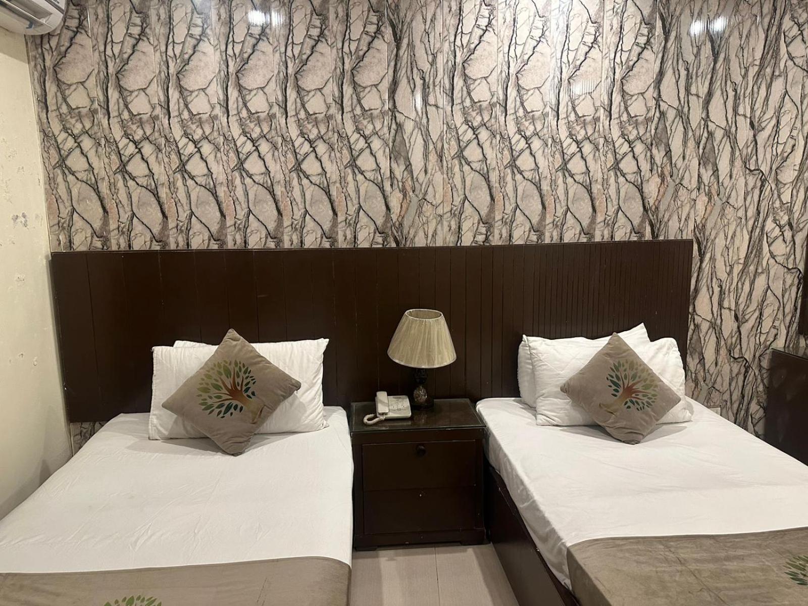 Hotel Green Fort Gulberg لاهور المظهر الخارجي الصورة