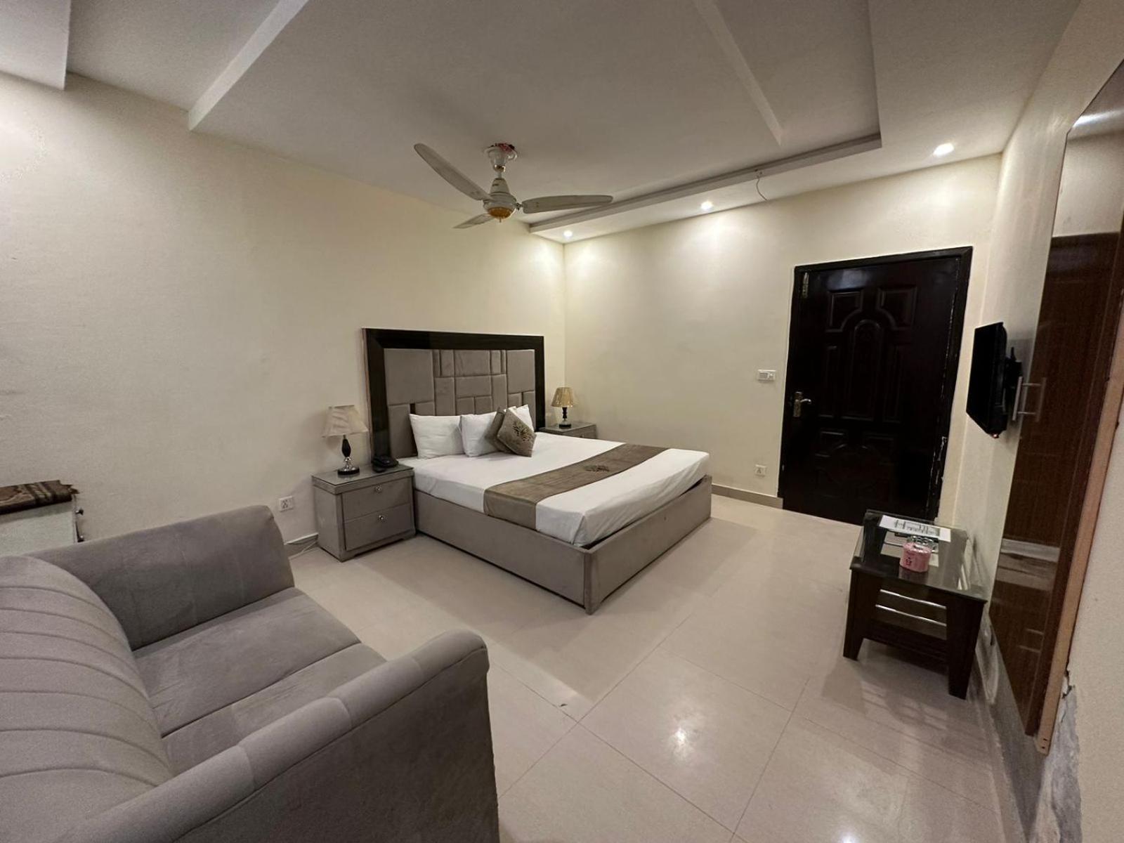 Hotel Green Fort Gulberg لاهور المظهر الخارجي الصورة