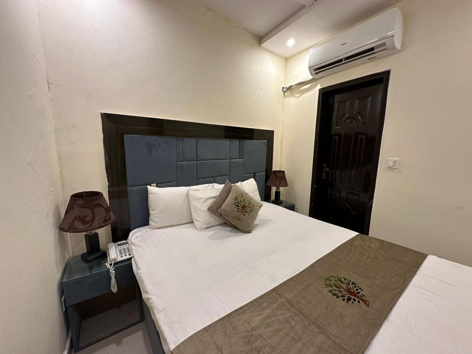 Hotel Green Fort Gulberg لاهور المظهر الخارجي الصورة