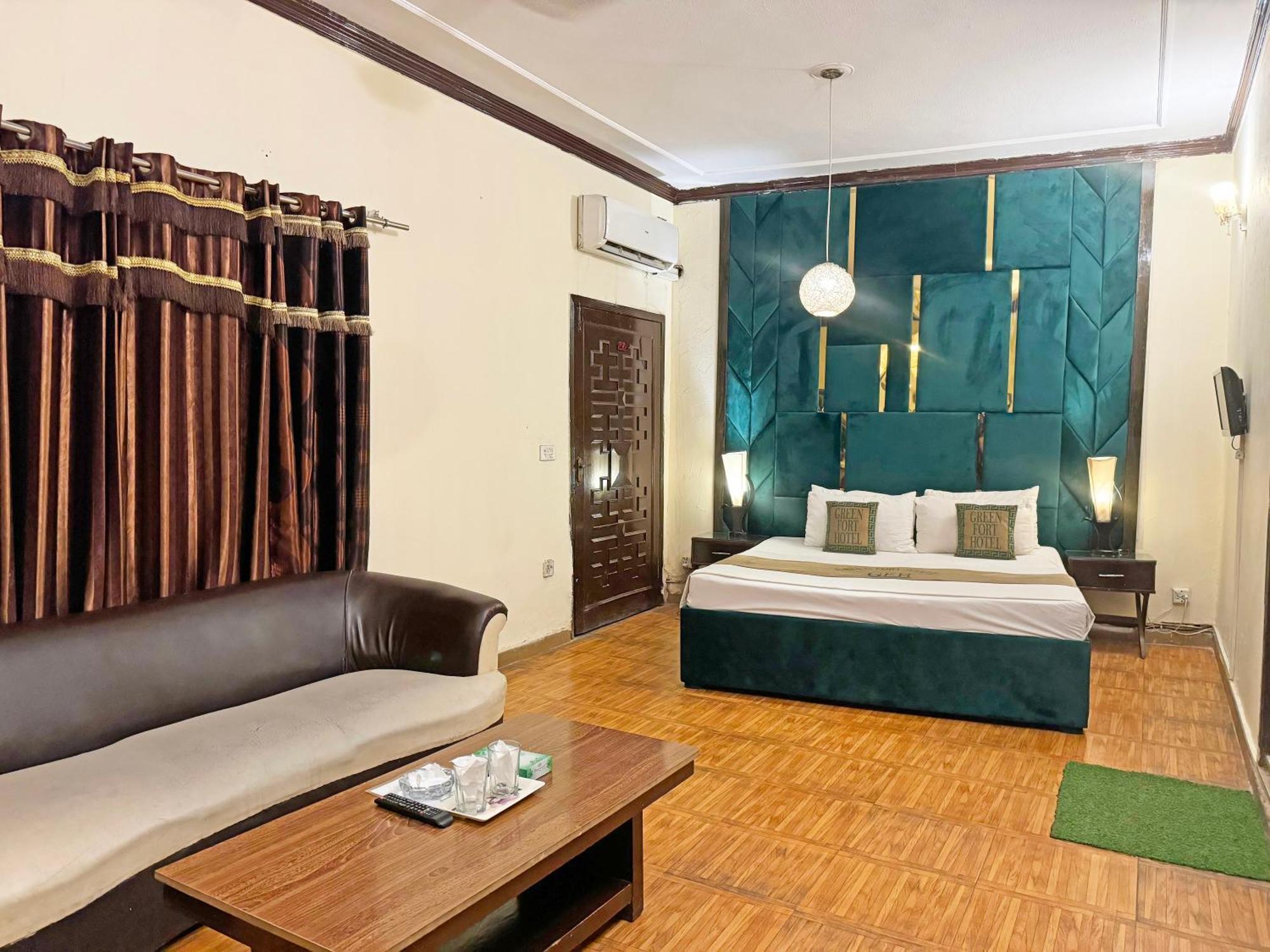 Hotel Green Fort Gulberg لاهور المظهر الخارجي الصورة