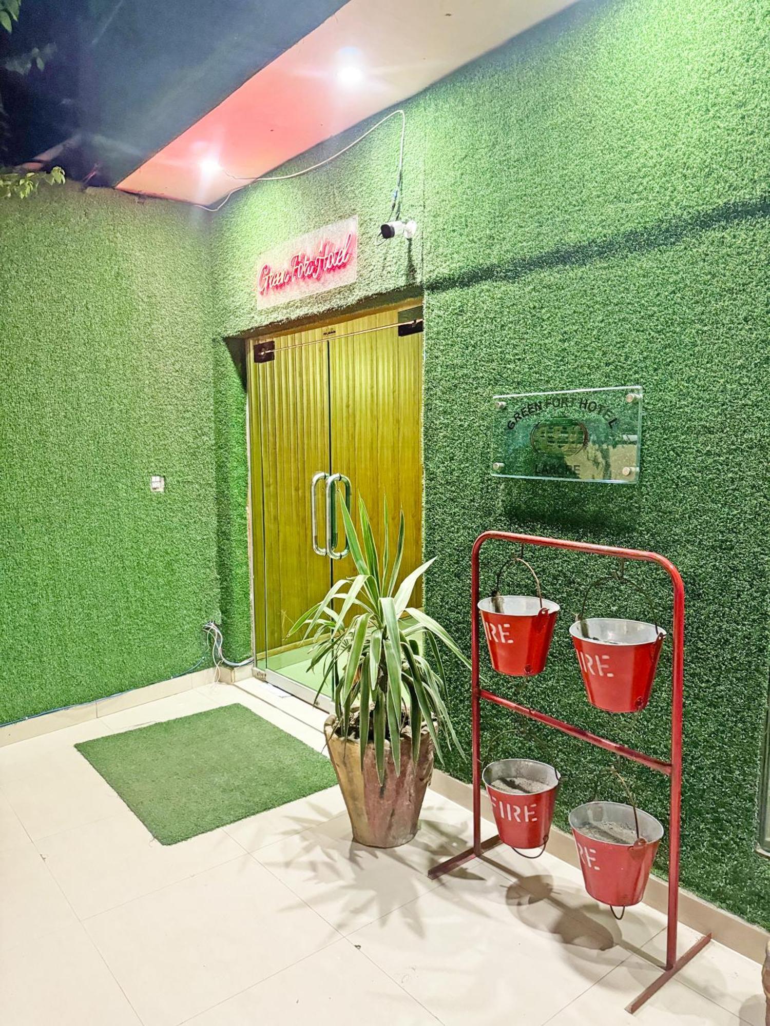 Hotel Green Fort Gulberg لاهور المظهر الخارجي الصورة