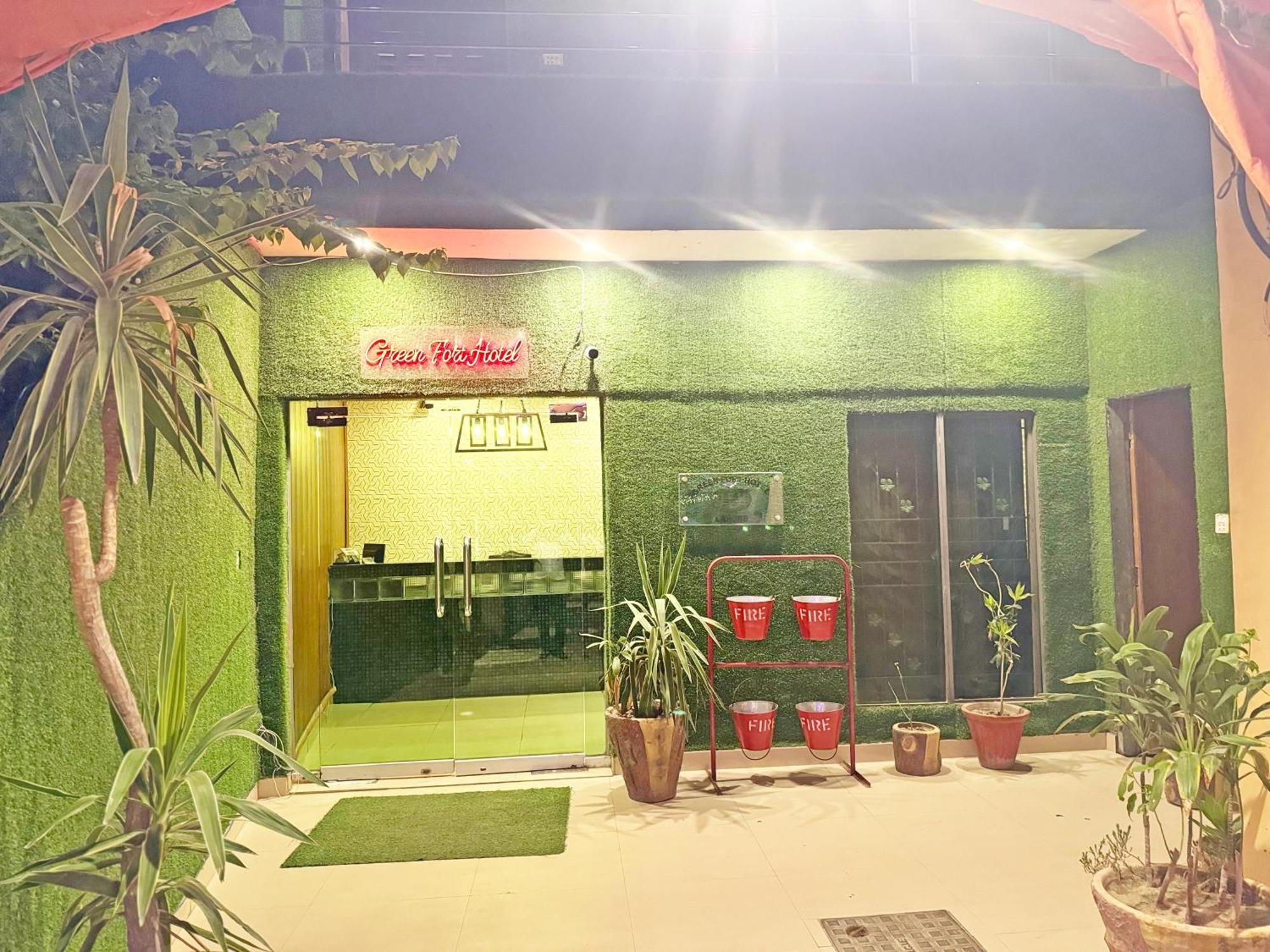 Hotel Green Fort Gulberg لاهور المظهر الخارجي الصورة