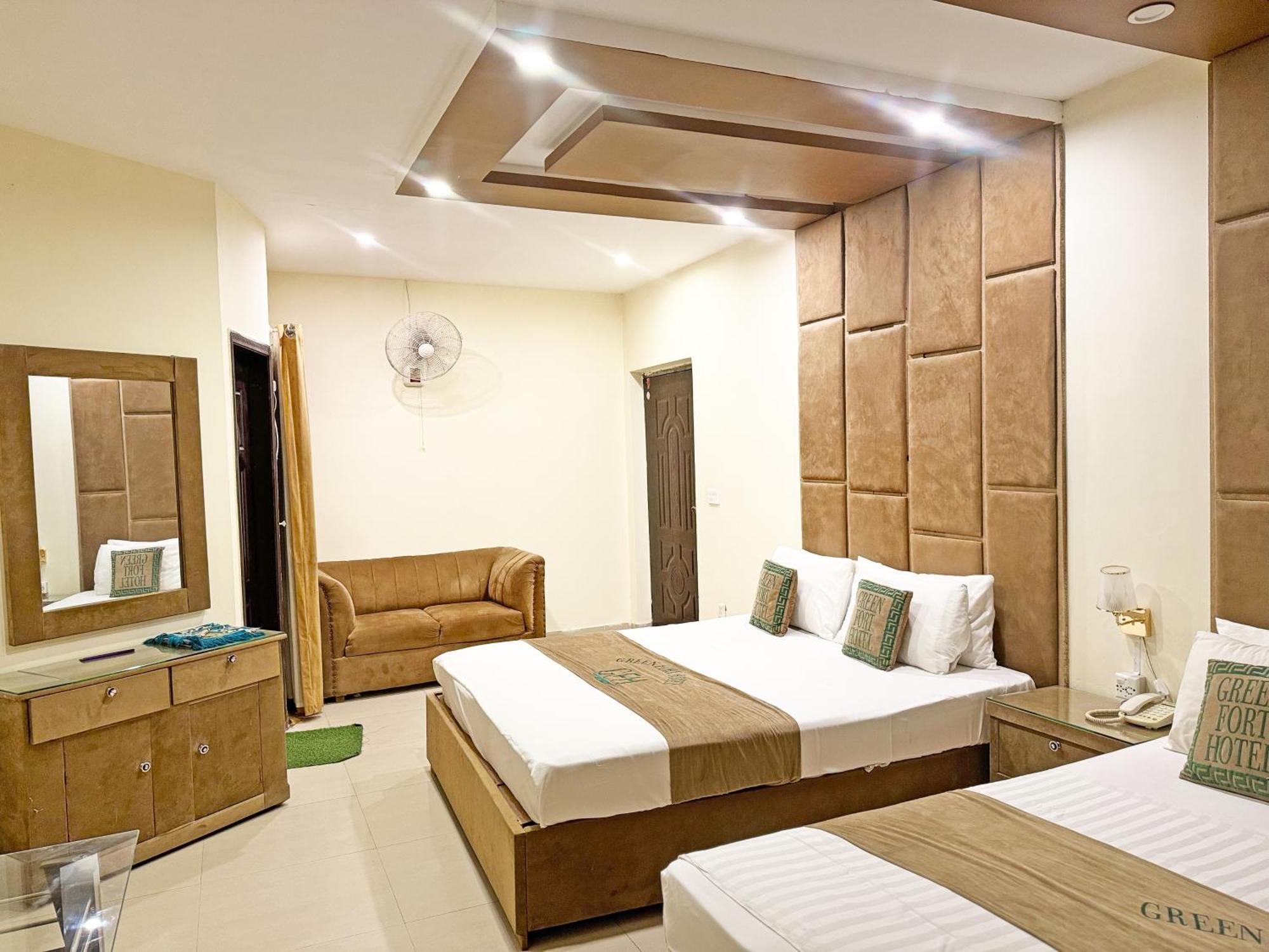 Hotel Green Fort Gulberg لاهور المظهر الخارجي الصورة