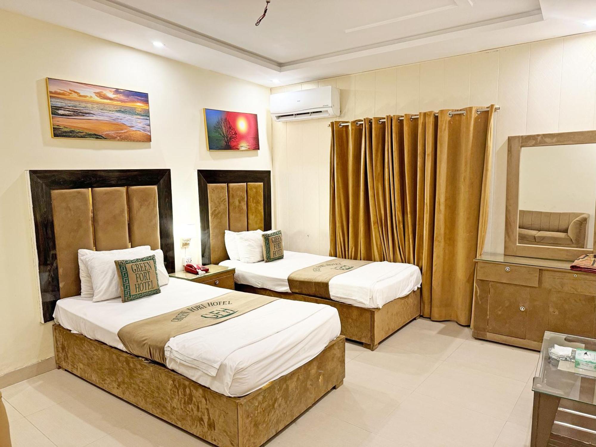 Hotel Green Fort Gulberg لاهور المظهر الخارجي الصورة