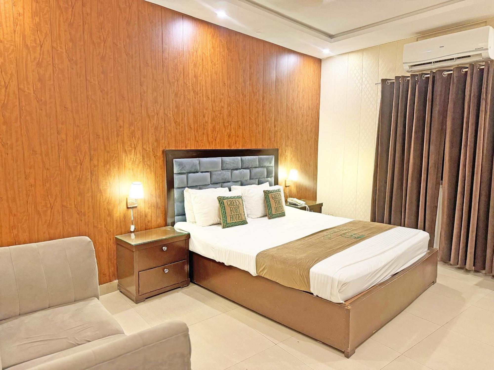 Hotel Green Fort Gulberg لاهور المظهر الخارجي الصورة