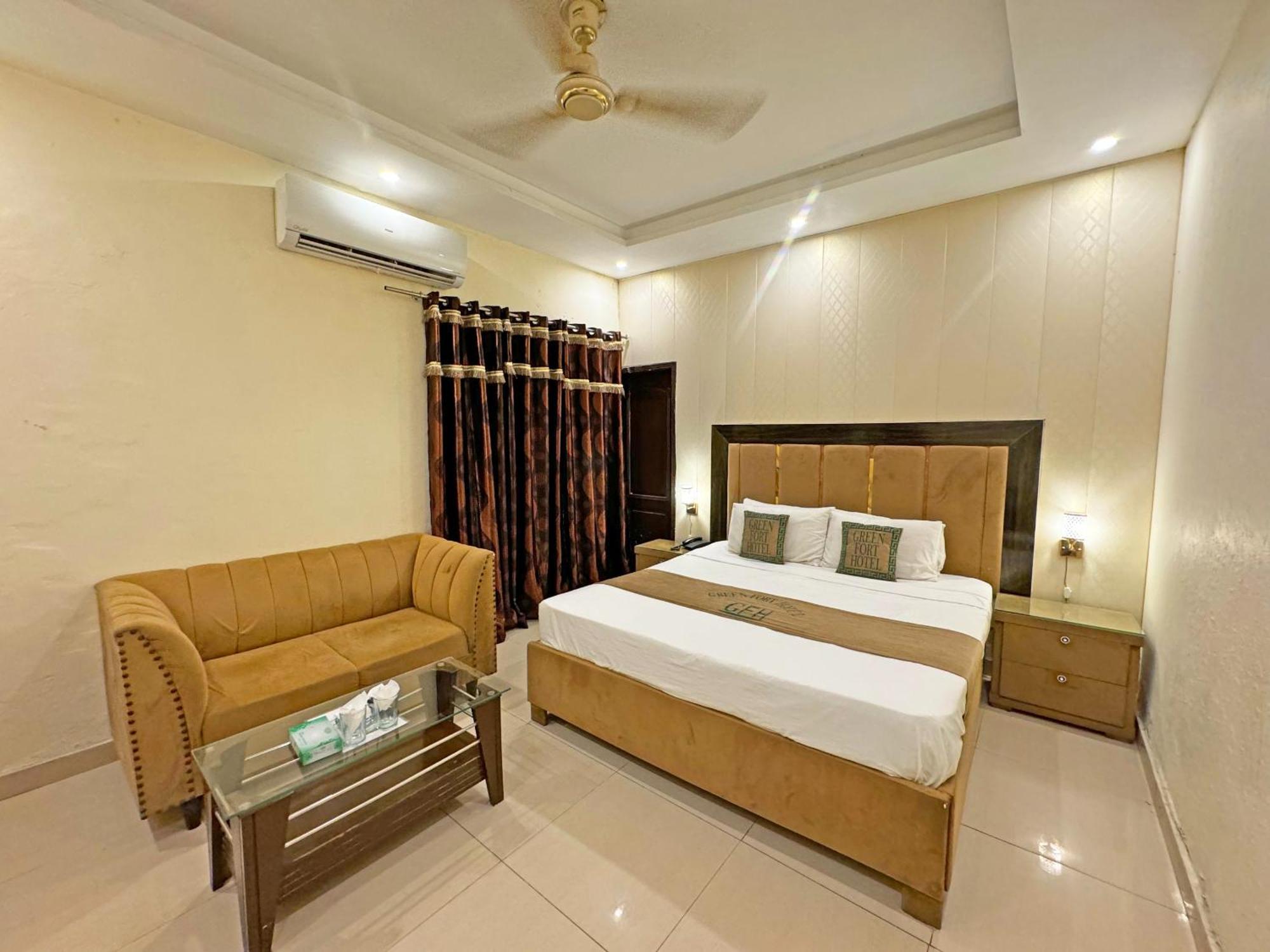 Hotel Green Fort Gulberg لاهور المظهر الخارجي الصورة